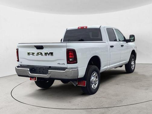 2025 RAM 2500 Tradesman Crew Cab 4x4 6'4' Box