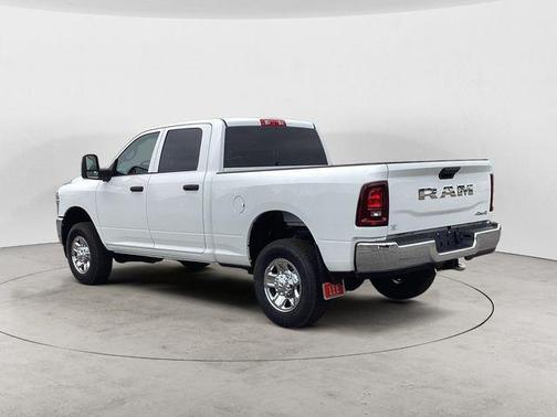 2025 RAM 2500 Tradesman Crew Cab 4x4 6'4' Box