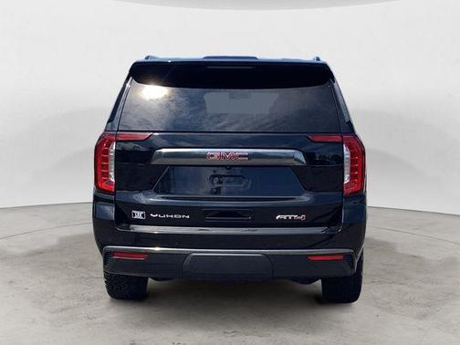 2023 GMC Yukon 4WD AT4
