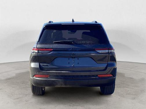 2022 Jeep Grand Cherokee Altitude