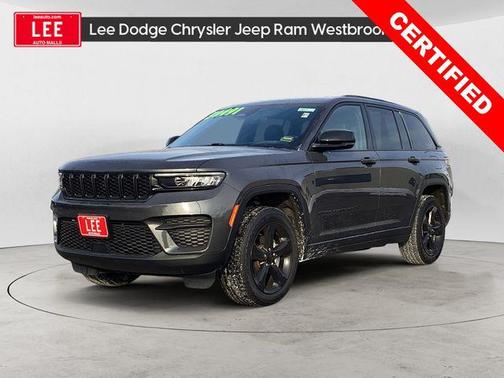 2022 Jeep Grand Cherokee Altitude