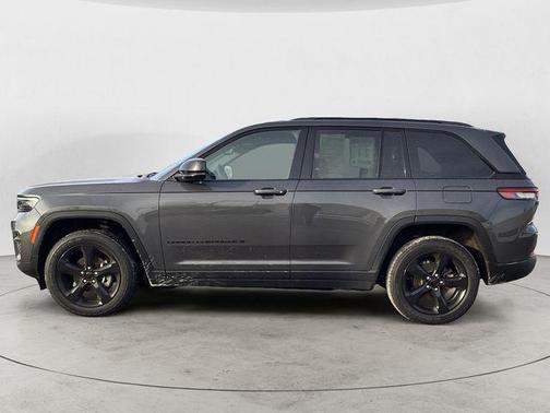 2022 Jeep Grand Cherokee Altitude