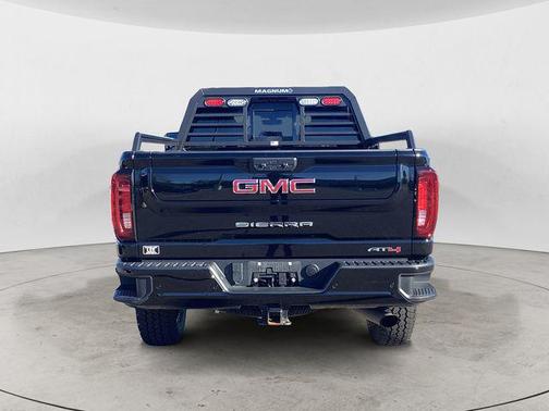 2023 GMC Sierra 2500 AT4