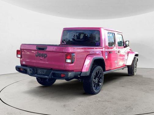 2024 Jeep Gladiator Nighthawk