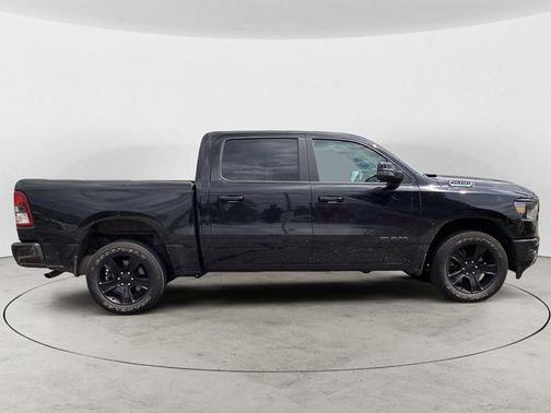Diamond Black Crystal Pearlcoat 2023 RAM 1500 Big Horn/Lone Star
