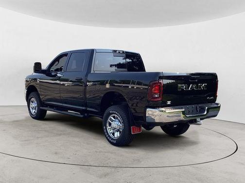 2025 RAM 2500 Tradesman Crew Cab 4x4 6'4' Box