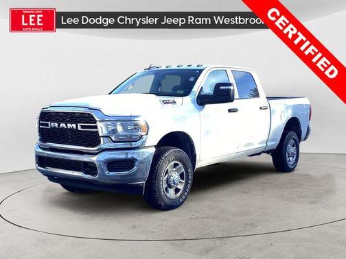 2024 RAM 2500 Tradesman Crew Cab 4x4 6'4' Box