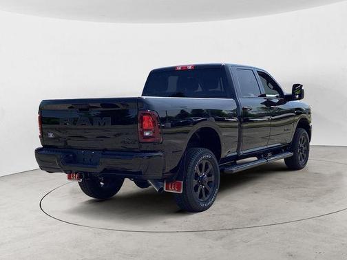 2025 RAM 2500 Big Horn Crew Cab 4x4 6'4' Box