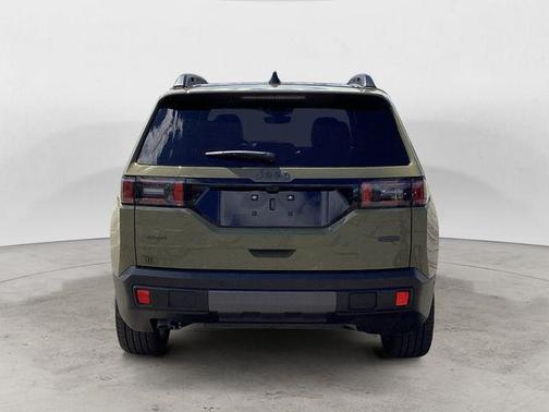 '41 2026 Jeep Cherokee Overland