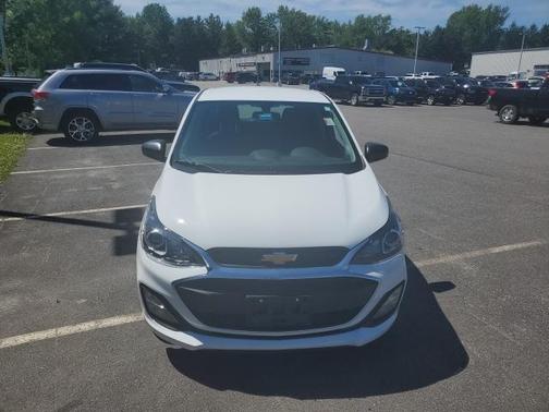 Photo 2 of 6 of 2022 Chevrolet Spark LS