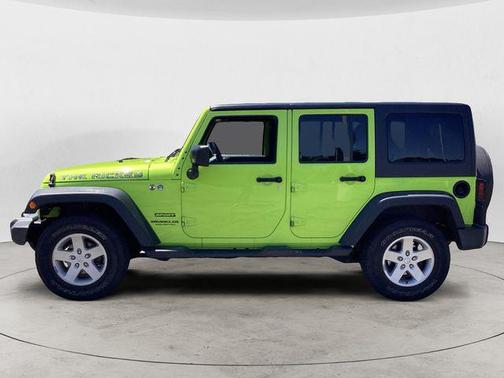 Hypergreen Clearcoat 2016 Jeep Wrangler Unlimited Sport
