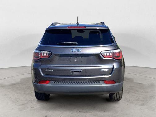 2017 Jeep New Compass Latitude