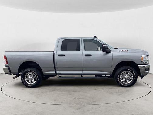 Billet Silver Metallic Clearcoat 2023 RAM 2500 Tradesman Crew Cab 4x4 6'4' Box