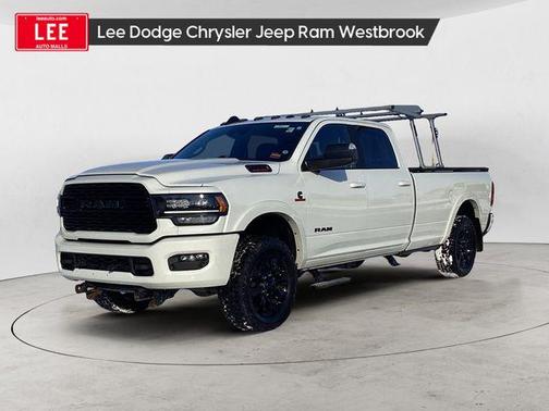 2022 RAM 3500 Limited Crew Cab 4x4 8' Box