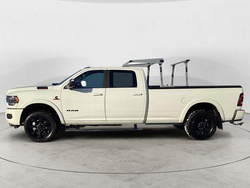 2022 RAM 3500 Limited Crew Cab 4x4 8' Box