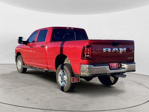 2026 RAM 2500 Tradesman Crew Cab 4x4 6'4' Box
