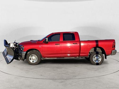 2026 RAM 2500 Tradesman Crew Cab 4x4 6'4' Box