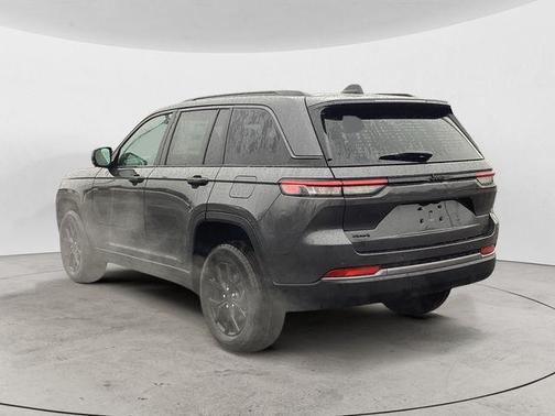 2026 Jeep Grand Cherokee Altitude