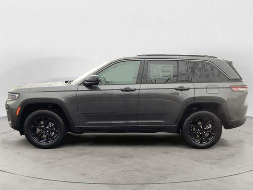 2026 Jeep Grand Cherokee Altitude