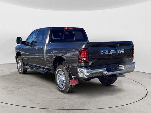 2026 RAM 2500 Tradesman Crew Cab 4x4 6'4' Box