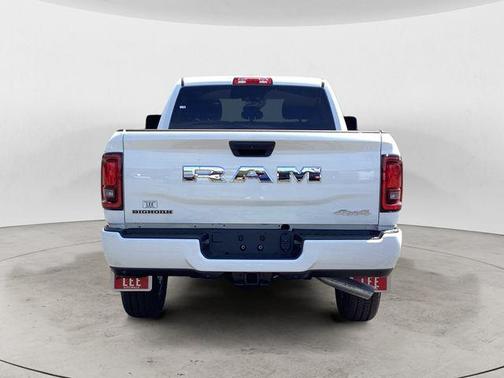 Bright White Clearcoat 2026 RAM 2500 Big Horn Crew Cab 4x4 6'4' Box
