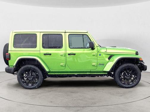 2025 Jeep Wrangler 4xe Sahara