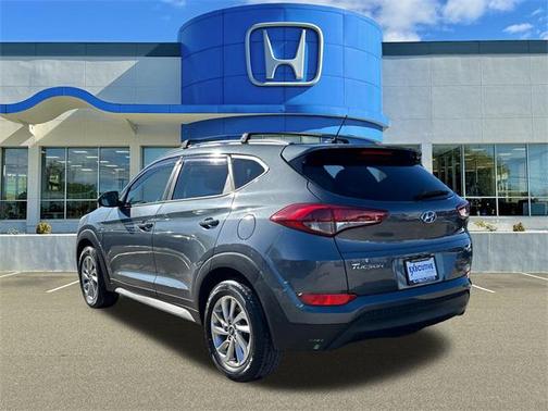 2017 Hyundai TUCSON SE