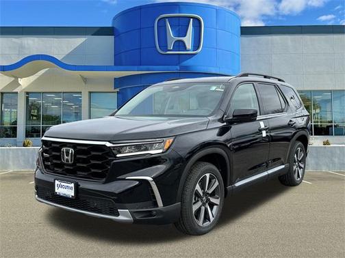 2025 Honda Pilot Touring 8-Passenger
