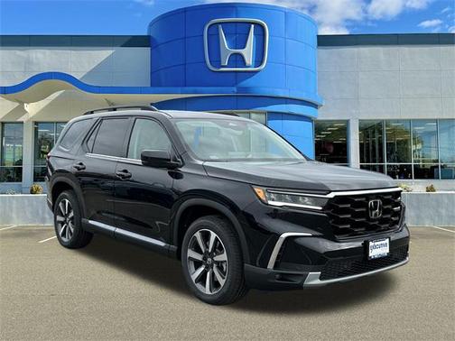 2025 Honda Pilot Touring 8-Passenger