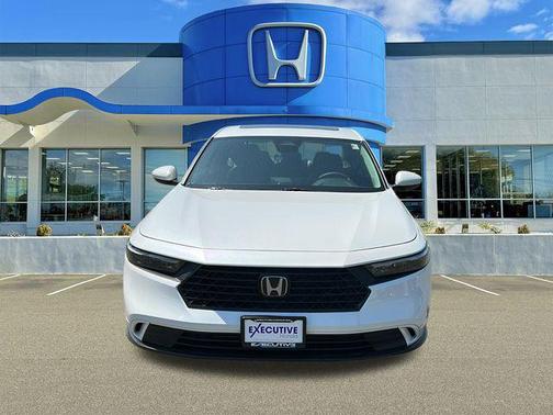 Platinum White Pearl 2023 Honda Accord EX