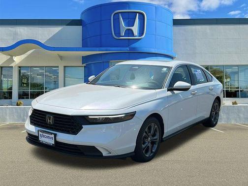 Platinum White Pearl 2023 Honda Accord EX