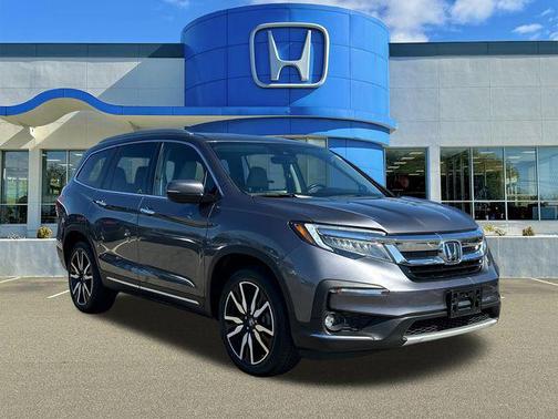Gray 2021 Honda Pilot Touring 8-Passenger SUV