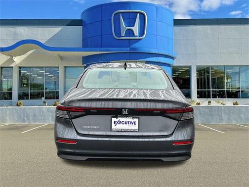 2025 Honda Accord LX 1.5T