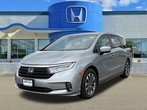 Lunar Silver Metallic 2023 Honda Odyssey EX-L
