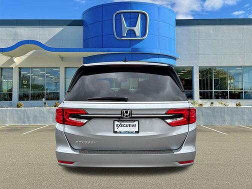 Lunar Silver Metallic 2023 Honda Odyssey EX-L