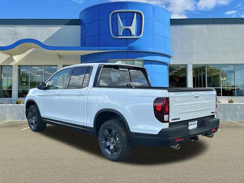 Platinum White Pearl 2026 Honda Ridgeline TrailSport