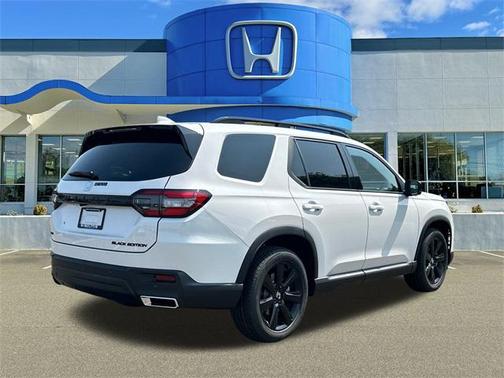 2025 Honda Pilot Black Edition