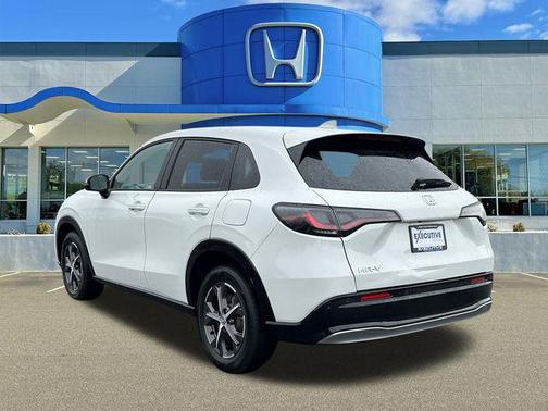 Platinum White Pearl 2024 Honda HR-V EX-L