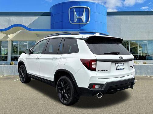 Platinum White Pearl 2024 Honda Passport AWD Black