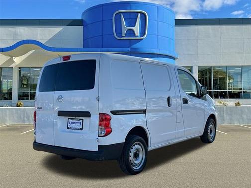 2021 Nissan NV200 S