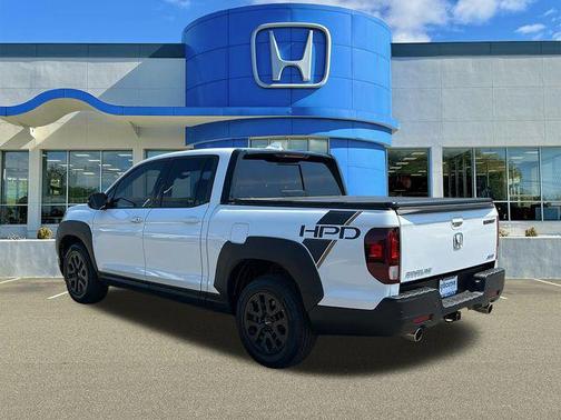 Platinum White Pearl 2022 Honda Ridgeline Black