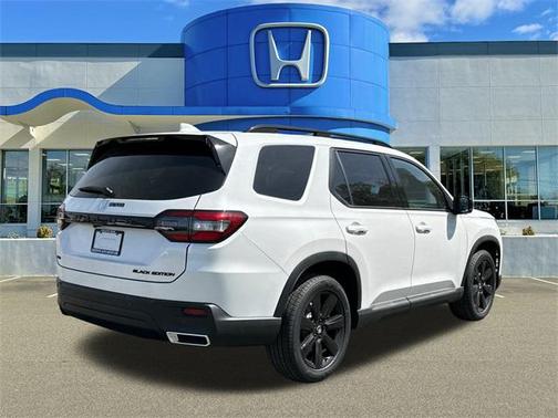 2025 Honda Pilot Black Edition