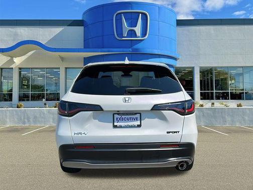 Platinum White Pearl 2025 Honda HR-V AWD Sport
