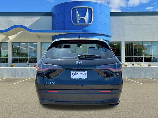 Crystal Black Pearl 2023 Honda HR-V LX