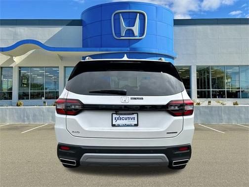 2025 Honda Pilot AWD TRG