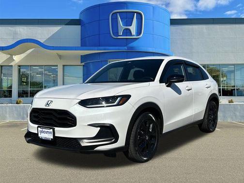 Platinum White Pearl 2024 Honda HR-V AWD Sport