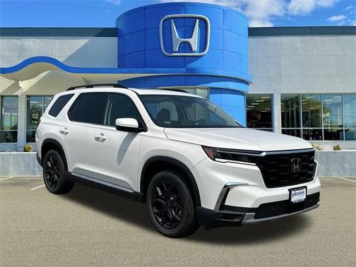 2025 Honda Pilot Touring 8-Passenger