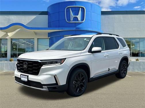2025 Honda Pilot Touring 8-Passenger