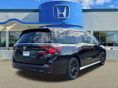 Crystal Black Pearl 2026 Honda Odyssey Sport-L