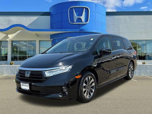 Crystal Black Pearl 2023 Honda Odyssey EX-L